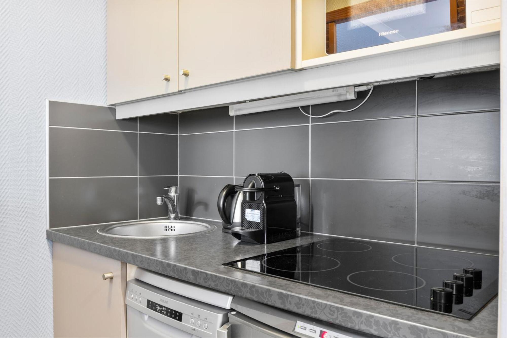 Grand Appartement Avec Balcon - Proche Parc Des Expo - Parking Privee Issy-les-Moulineaux Dış mekan fotoğraf